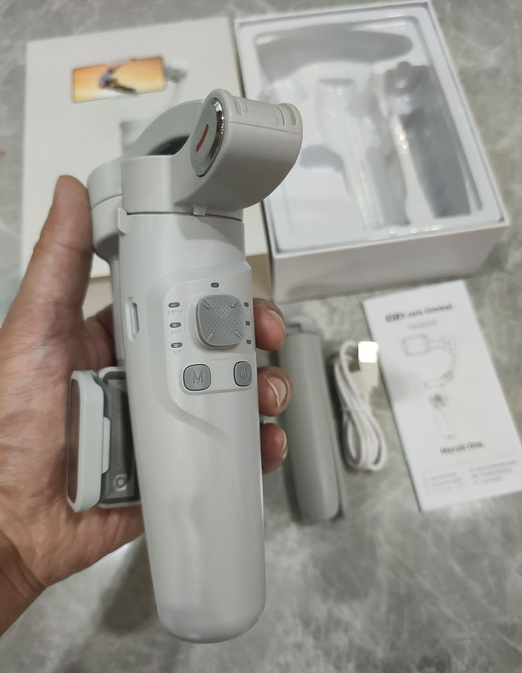 M1 Hand-held Tripod Head Three-axis Mobile Phone Stabilizer